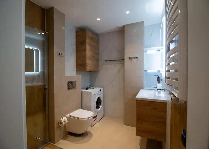 Why Not Aviator شقة